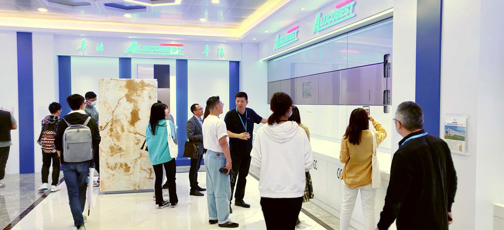 國際設(shè)計師團隊走進上海華源